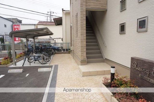 ライジングサンの玄関写真