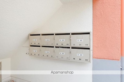 ヴィラ・アンソレイエ牟礼Ⅱ[3DK/58.46m2]の共用部2