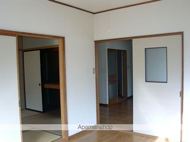 皆川ハイツの内装写真