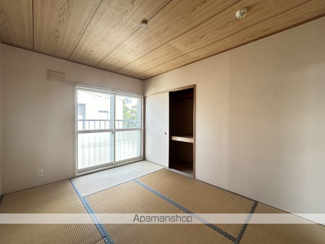 こまどりアパートの内装写真