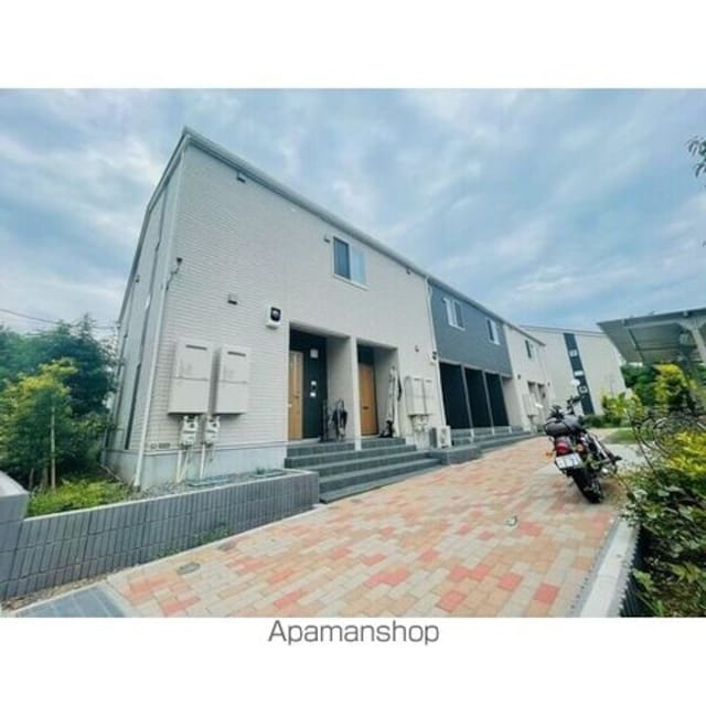 フロンティアハイムＩＩＩ棟[2LDK/64.49m2]の外観