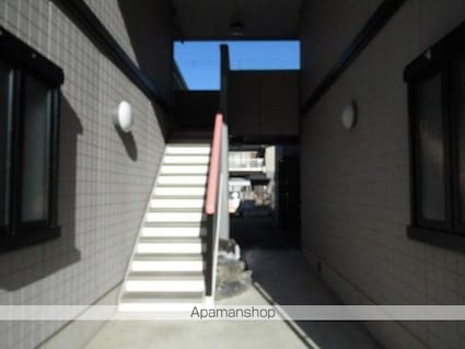 フォーブル加賀野[2K/35m2]のエントランス