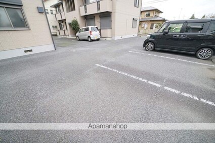 クオリティハイツ　Ｂ棟[2LDK/50.07m2]の駐車場2