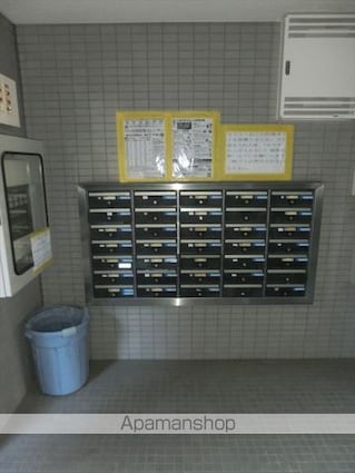 和歌山県和歌山市中之島[3LDK/58.74m2]の共用部1