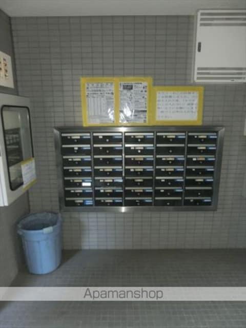 和歌山県和歌山市中之島[3LDK/58.74m2]の共用部1