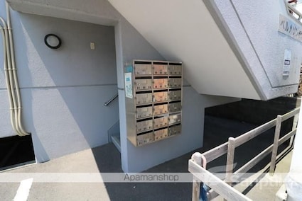 ベルメゾン市坪[1R/27.2m2]のエントランス