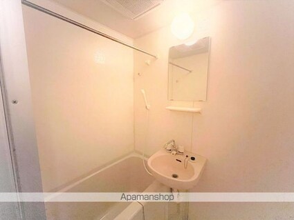 レオパレスＳＵＮＲＩＳＥ　５７[1K/23.18m2]のバス