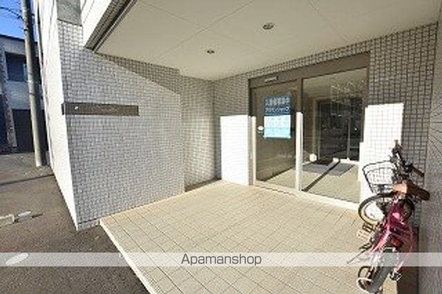 グランディール伏見の玄関写真