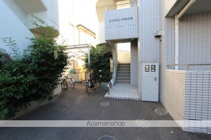 シブヤコーポ花の宮西棟[3LDK/60m2]の共用部2