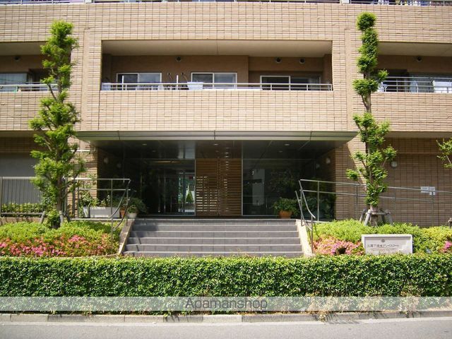 三鷹下連雀グレイスコートの外観写真