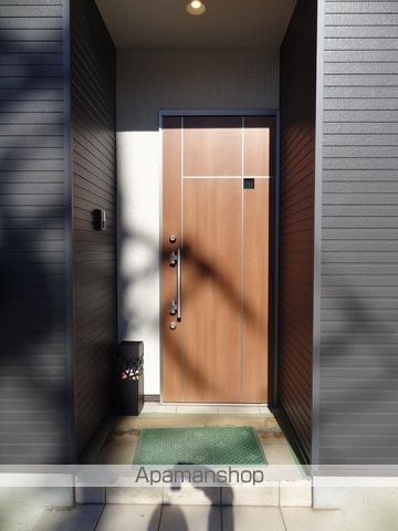中央本線 竜王駅 徒歩24分 2階建 築13年の玄関写真