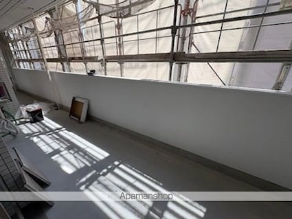 滋賀県草津市大路１丁目[1K/29.67m2]のバルコニー