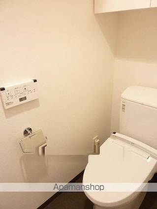 ル・リオン牛込柳町[1K/36.98m2]のトイレ