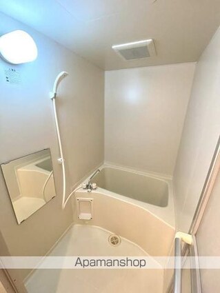 和歌山県和歌山市岡南ノ丁[1K/25.2m2]のバス