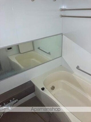 ハイコート浜田山壱丁目[3LDK/78.32m2]のバス