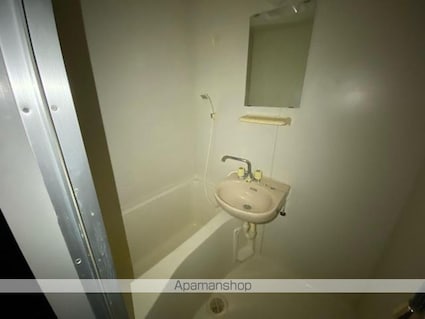 香川県高松市亀岡町[1K/27m2]のバス