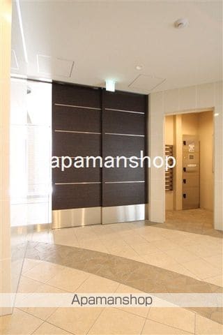 フェリーチェNAMBAの玄関写真