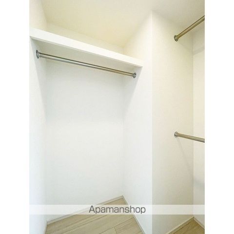 オーキッドレジデンス渋谷富ヶ谷[3LDK/68.86m2]の収納