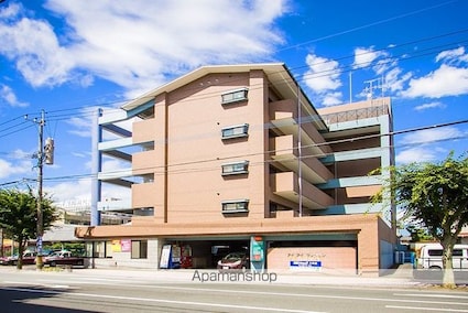 アイ・アイマンション[3LDK/64.8m2]の外観2