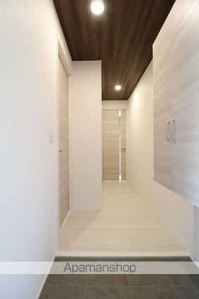 ルノンＩＩ[2LDK/53.77m2]の玄関