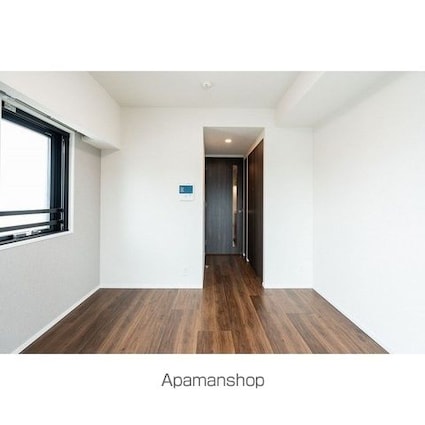 市谷台町坂フロント[1K/25.02m2]のリビング・居間