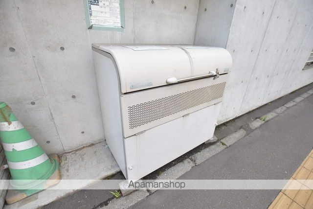 A BONDのその他写真