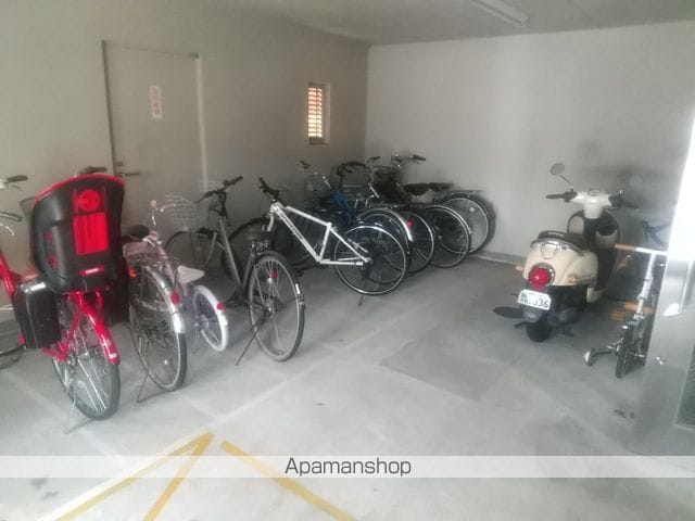 和歌山県和歌山市卜半町[2LDK/52.42m2]の共用部3
