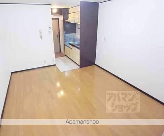 CRESTの内装写真