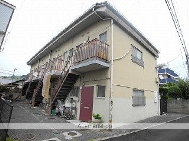 ひかり荘の玄関写真