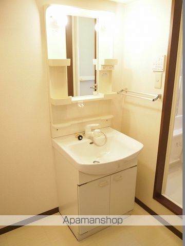 バリュージュ富貴原の内装写真