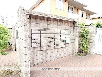 東京都立川市栄町３丁目[2LDK/62.43m2]の共用部1