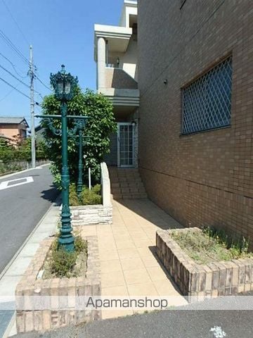 カテドラール柱曙の玄関写真