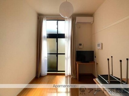 レオパレス道後物語[1K/19.87m2]のリビング・居間