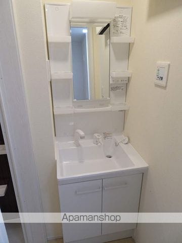 クリスタルブルーの内装写真
