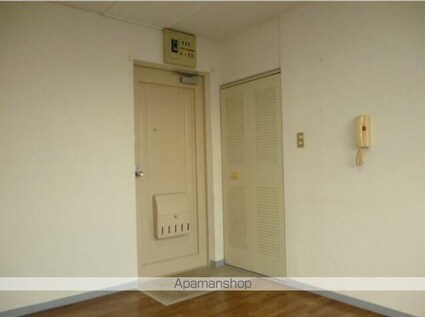 東京都新宿区新宿７丁目[1R/16.14m2]の玄関