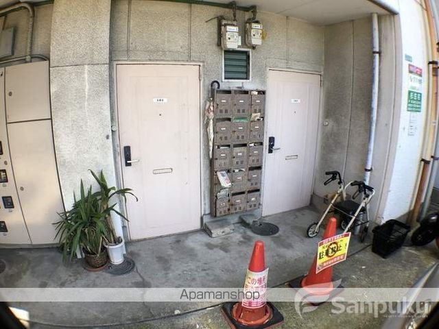 第4杉フラットの玄関写真