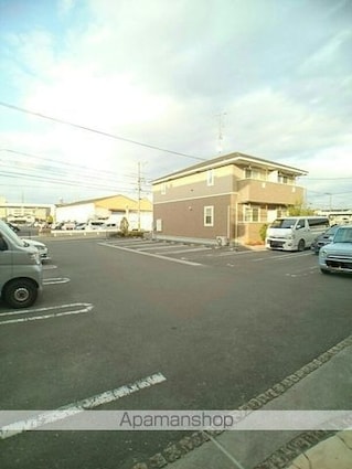 広島県福山市明神町１丁目[1K/32.9m2]の駐車場