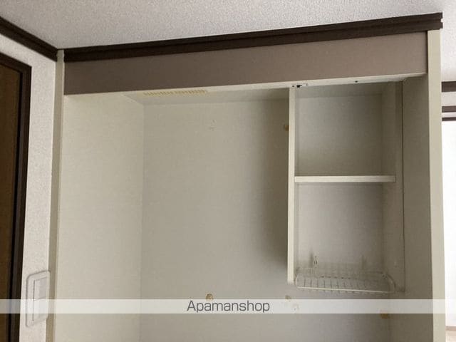 アップフロント坂井東IIの内装写真