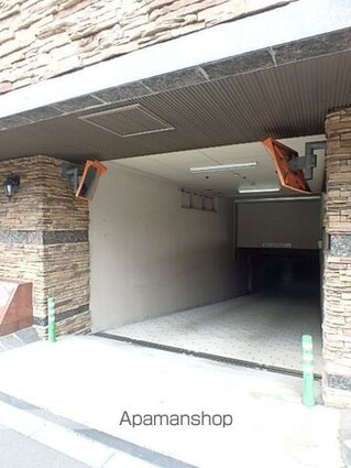 東京都港区南麻布３丁目[1K/21.27m2]の駐車場