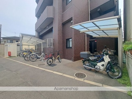 ＧＲＡＣＥ　ｔｒｏｉｓｉｅｍｅ（グレーストルワジエム）[1DK/31.76m2]の共用部2