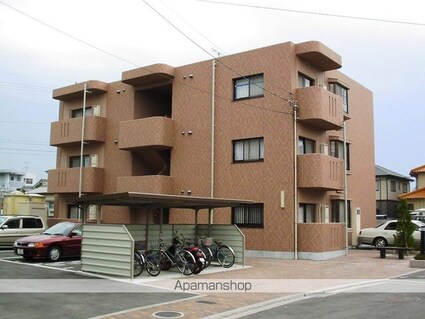 ユーミーひさえだ[2LDK/58.13m2]の駐車場2