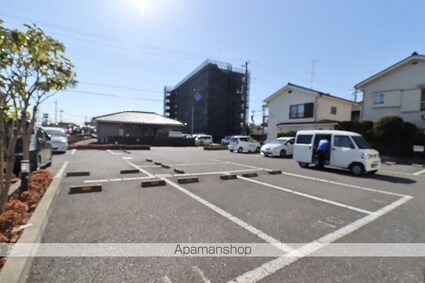 レオパレスエスペランサ野上[1K/19.87m2]の駐車場2