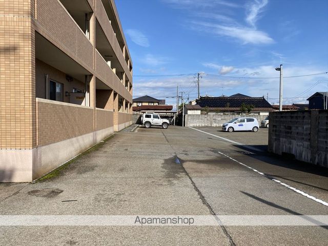 apartment 山形県鶴岡市新海町12-15
地図を見る
