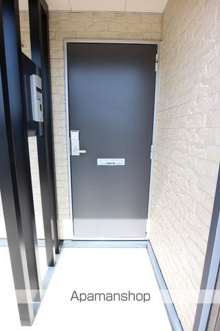 レオパレス大塚の玄関写真