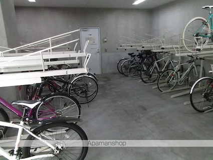 東京都新宿区市谷本村町[1K/21.42m2]の共用部6