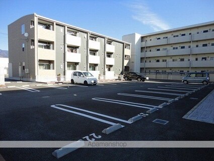 アムールⅠ[1LDK/53.01m2]の駐車場