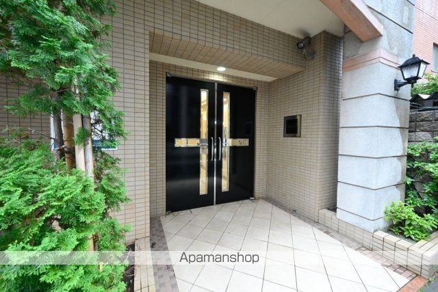 東京都世田谷区三軒茶屋２丁目[1K/22.04m2]のエントランス