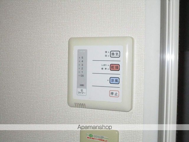 レオパレスヴィラ小松島の内装写真