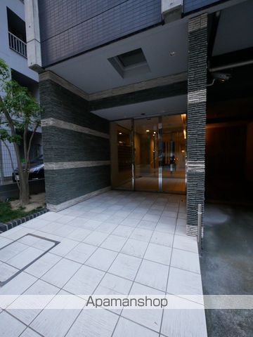 アーバネックス大手前の玄関写真