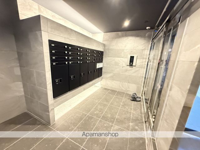 CRESCENDO苗穂駅前の玄関写真